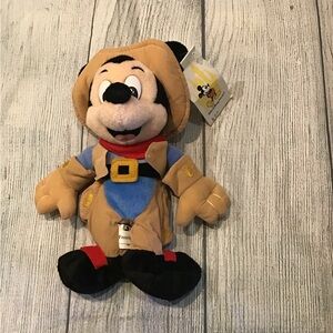 Disney store Frontierland Mickey Mouse plush 8” -NWT